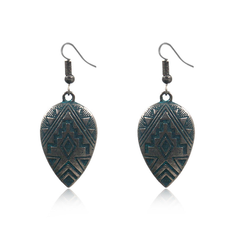 Wholesale Distressed Love Shape Alloy Pendant Hook Earrings